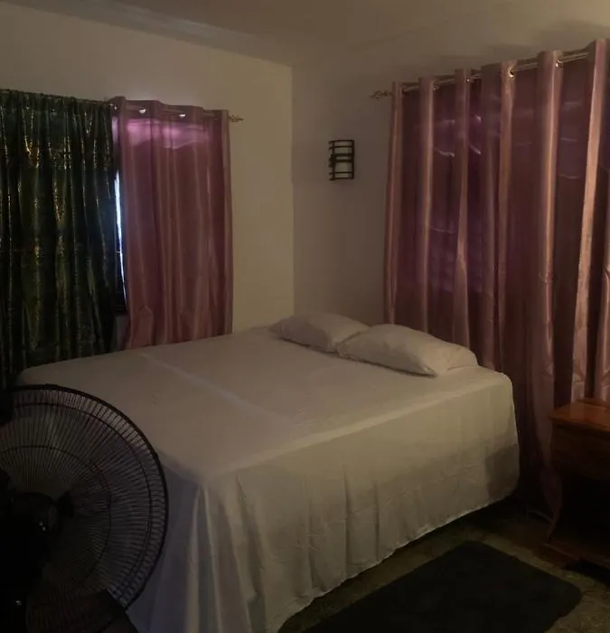 Skipper'S Beach Villa-1