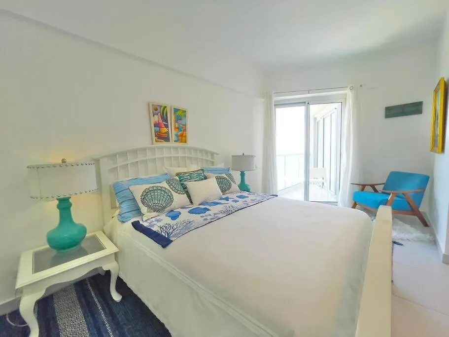 Beautiful Beachfront Apt Aquarella 9-101-1
