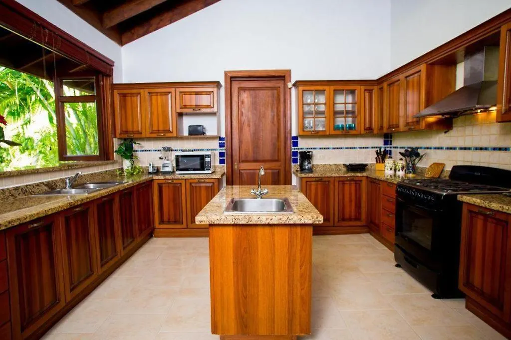 Villa Privada Cerca De La Playa-1
