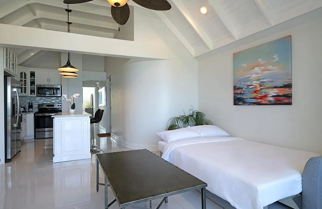 Hospitality Expert E22 Beach Front Pool & Chef-1