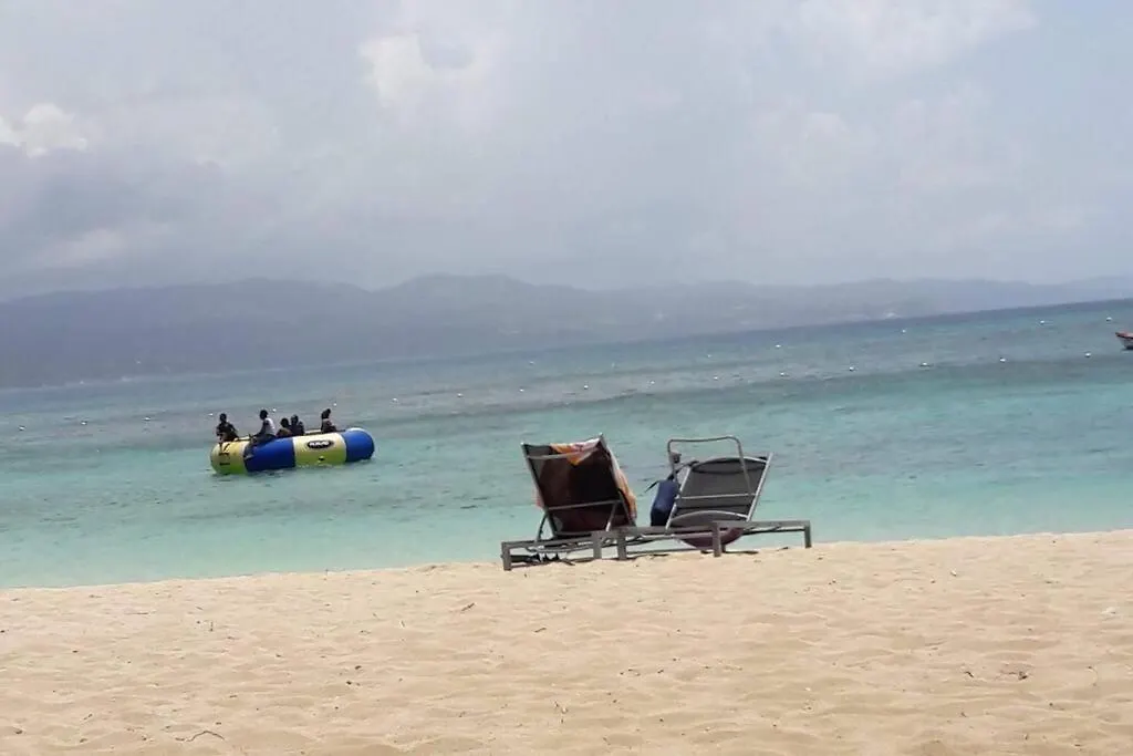 Beautiful Suburb Of Montego Bay-1