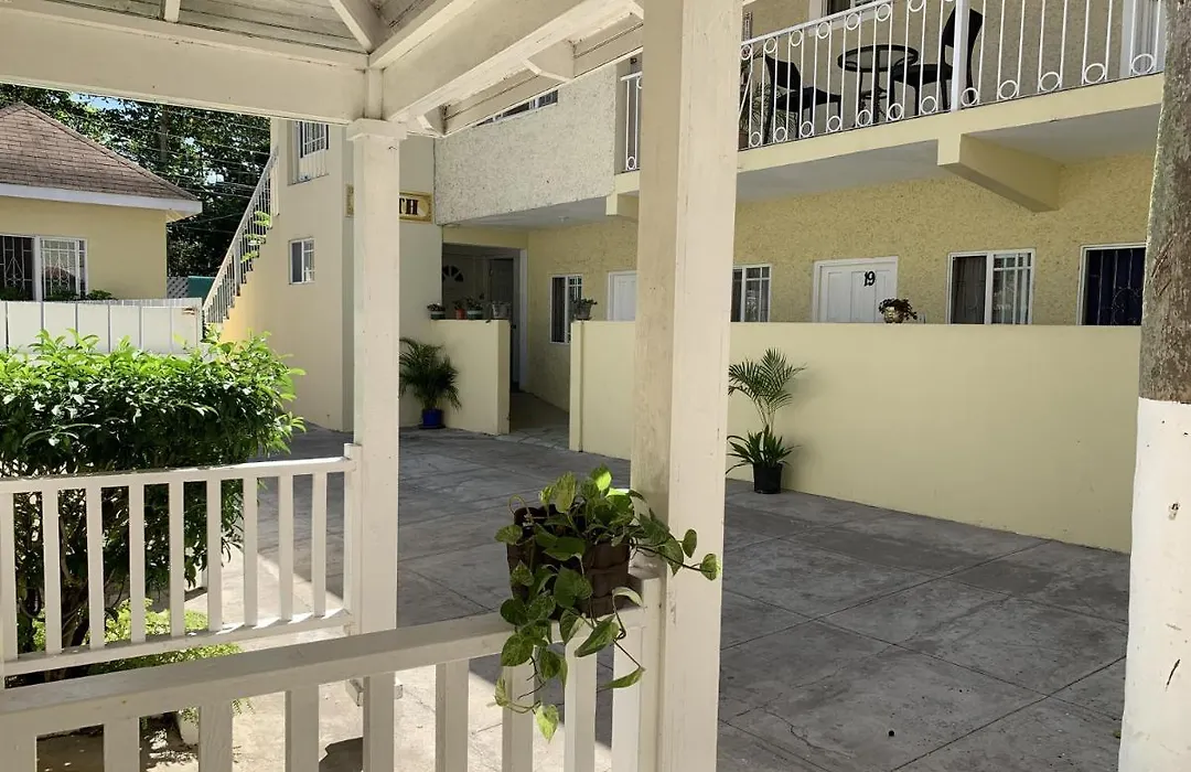 Comfy Stay In An Ocean Front Resort In Jamaica -Enjoy 7 Miles Of White Sand Beach!-1