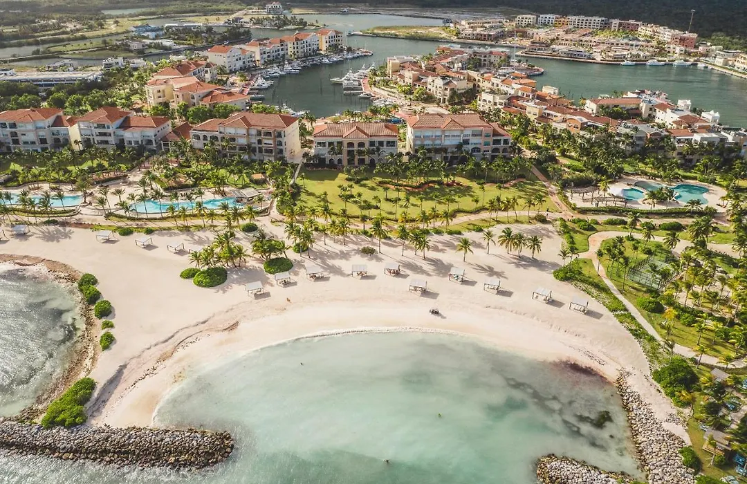 Spectacular Apartment Aquamarina M14-1