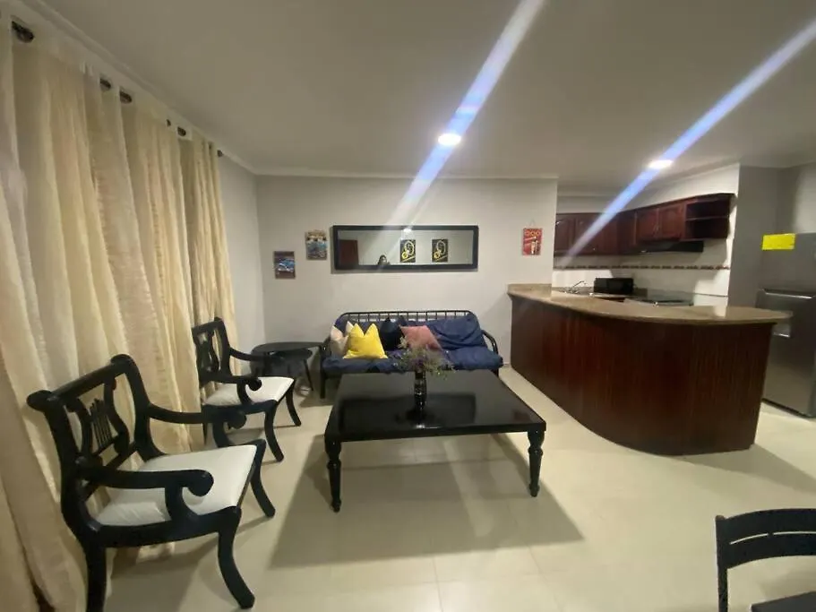 Apartamento Vacacional A Un Paso De La Playa!-1