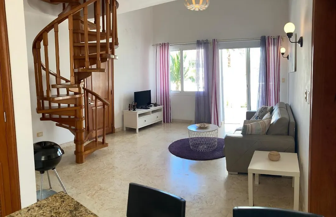 1 Bedroom Seaside Penthouse Close To Amenities-1