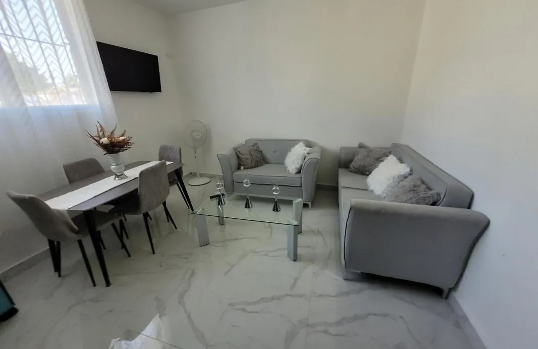 Departamento Luna En Santo Domingo-1