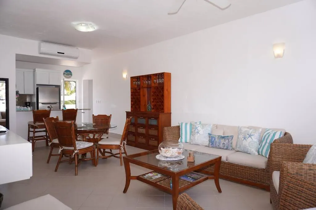 Amazing 2Bdr Penth Walking Distance To The Beach-1