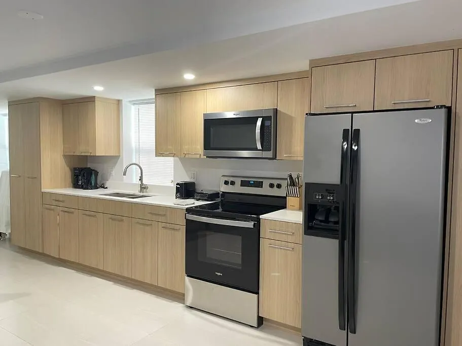Studio Apartment In West Bay Rd. Vr14-1