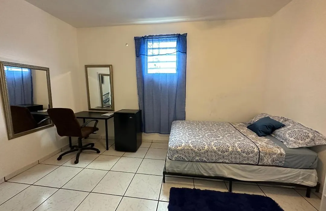 Mayagueez Compound, 13 Bedroom Economical, Sleeps Over 50 Guests-1