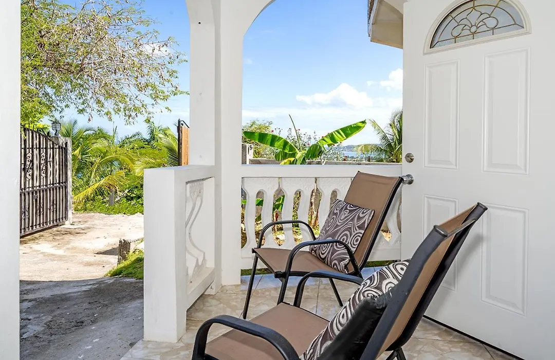 Palm Leaf Cottage-1