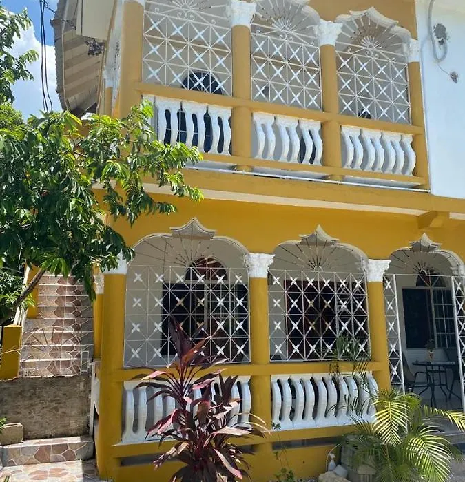Runthings Hideaway Stay Negril-1