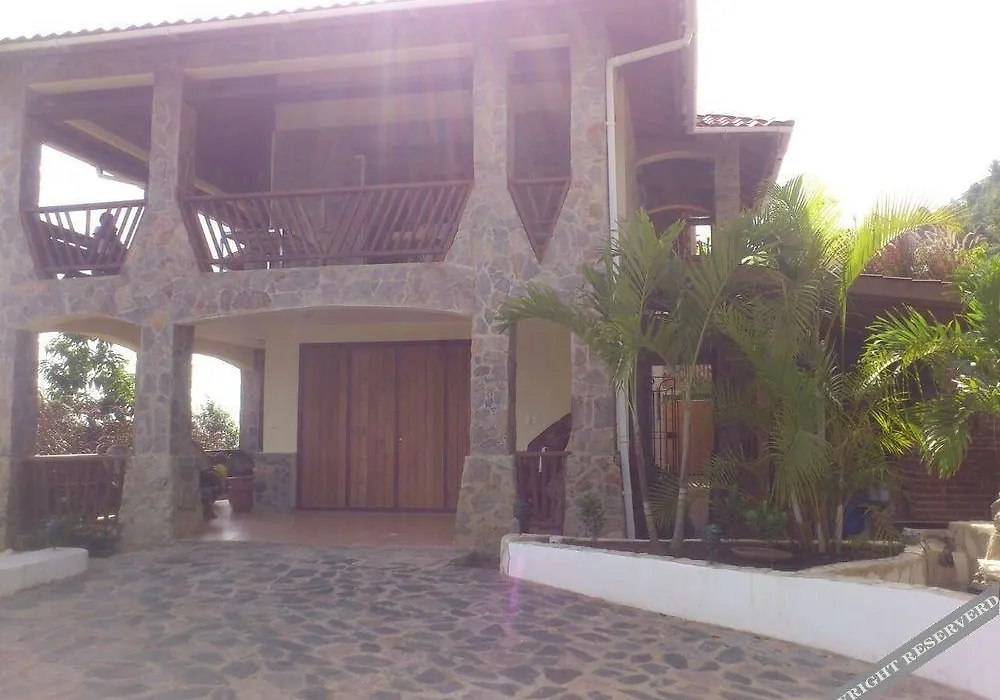 Sanchez Residence At Colonial Zone-1