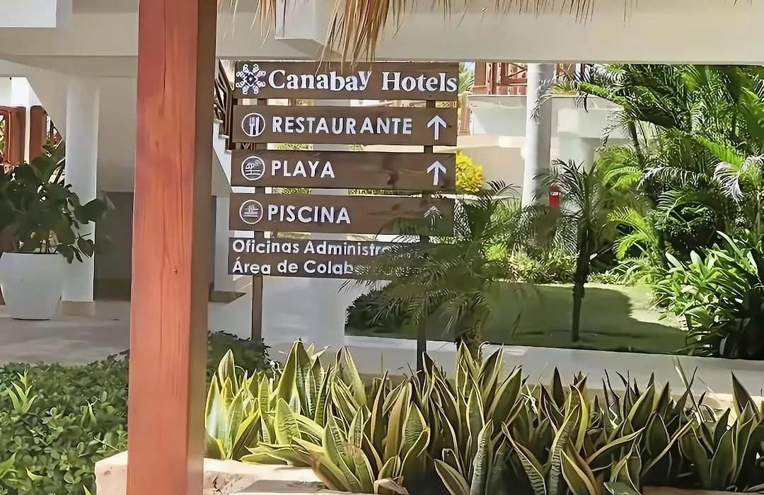 Penthouse Chic En Cana Rock Condos #23-1