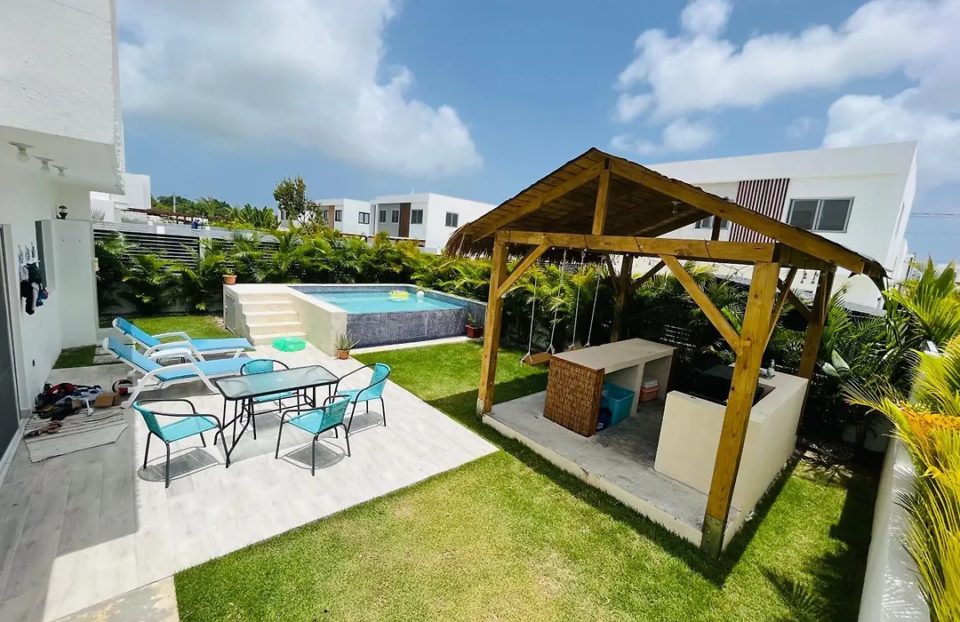 Villa Familiar Pc-Private Pool, Bbq, 15 Mnts From Airport-1