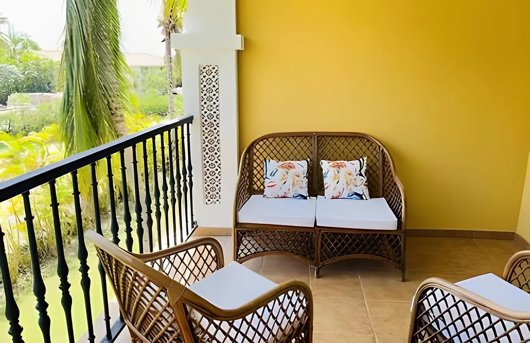 Beauty Golf Suites Apartment 7167. Cocotal-1