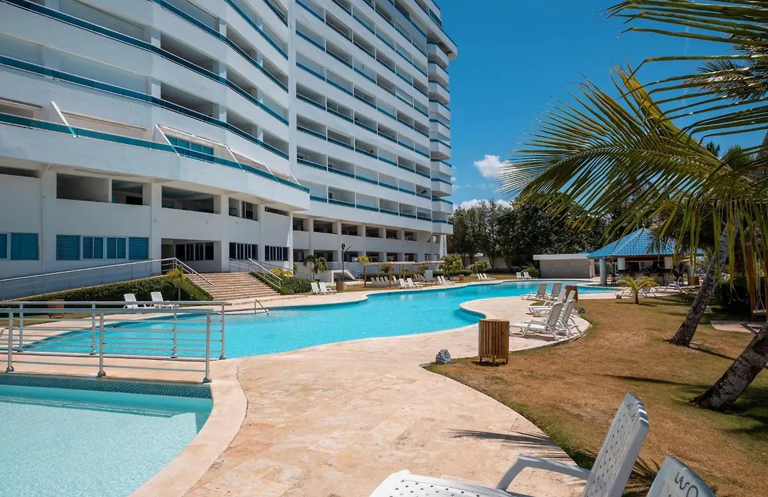 Escape To Paradise Beachfront 2Br Beach-1