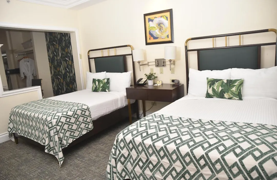 Courtleigh Hotel & Suites-1