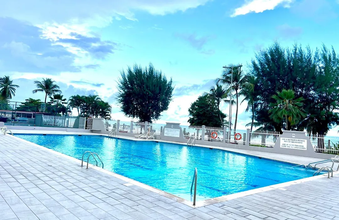 Ocean View Apt On Isla Verde In A 14Th Floor-1