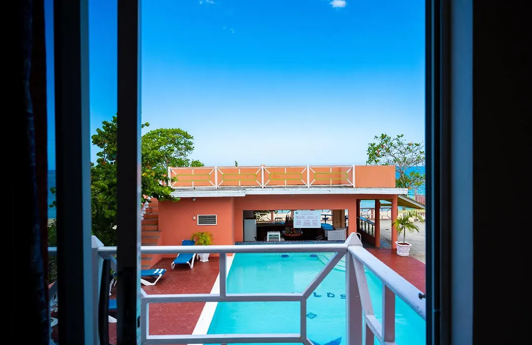 Shields Negril Villas-1