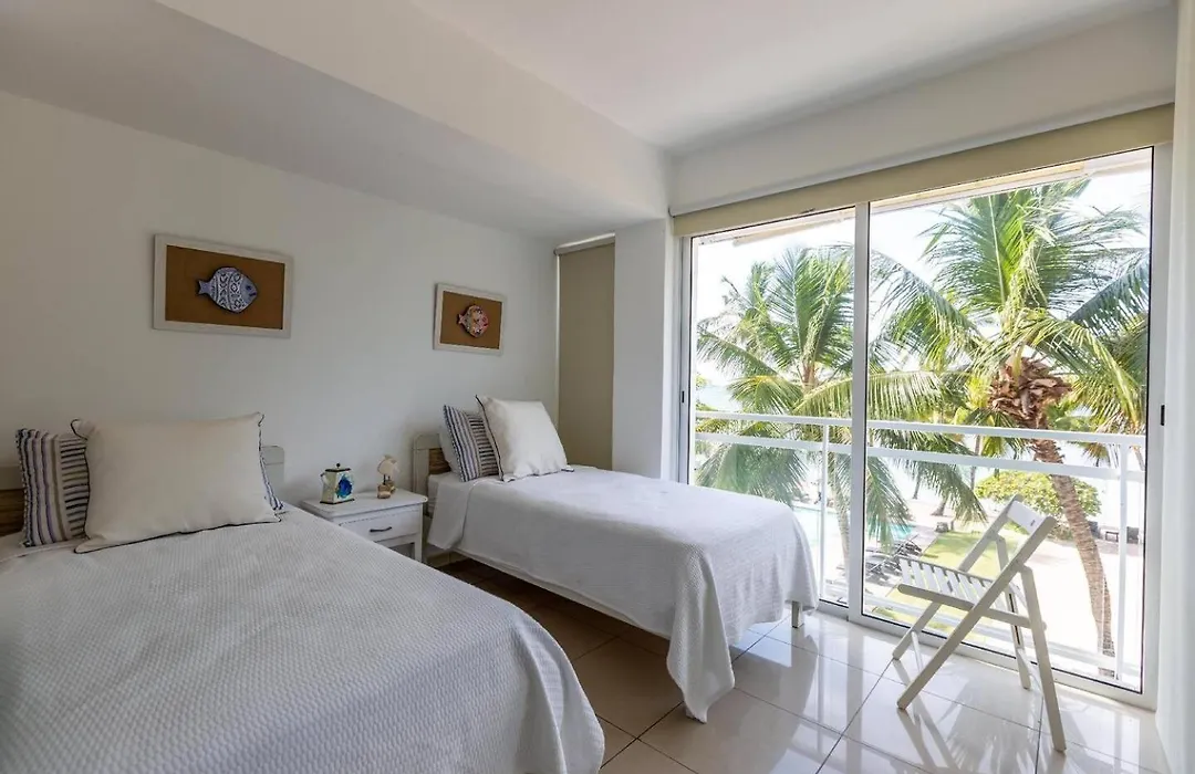 Beachfront 4Beds Jacuzzi Privacy Full Kitchen-1