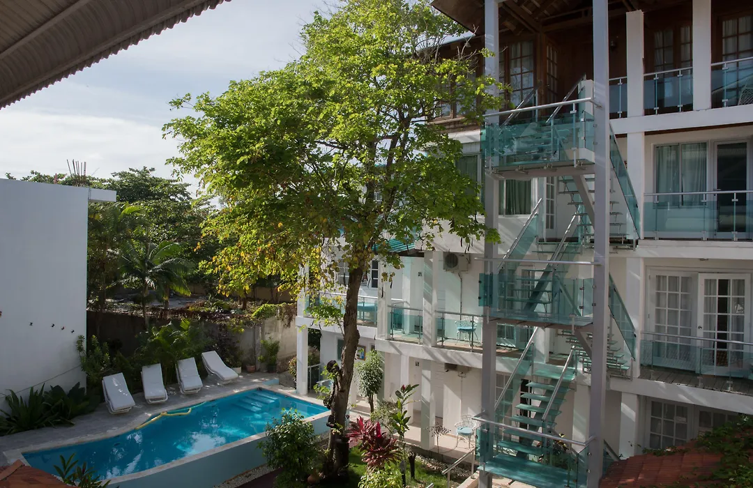 Hotel Neptuno Refugio-1
