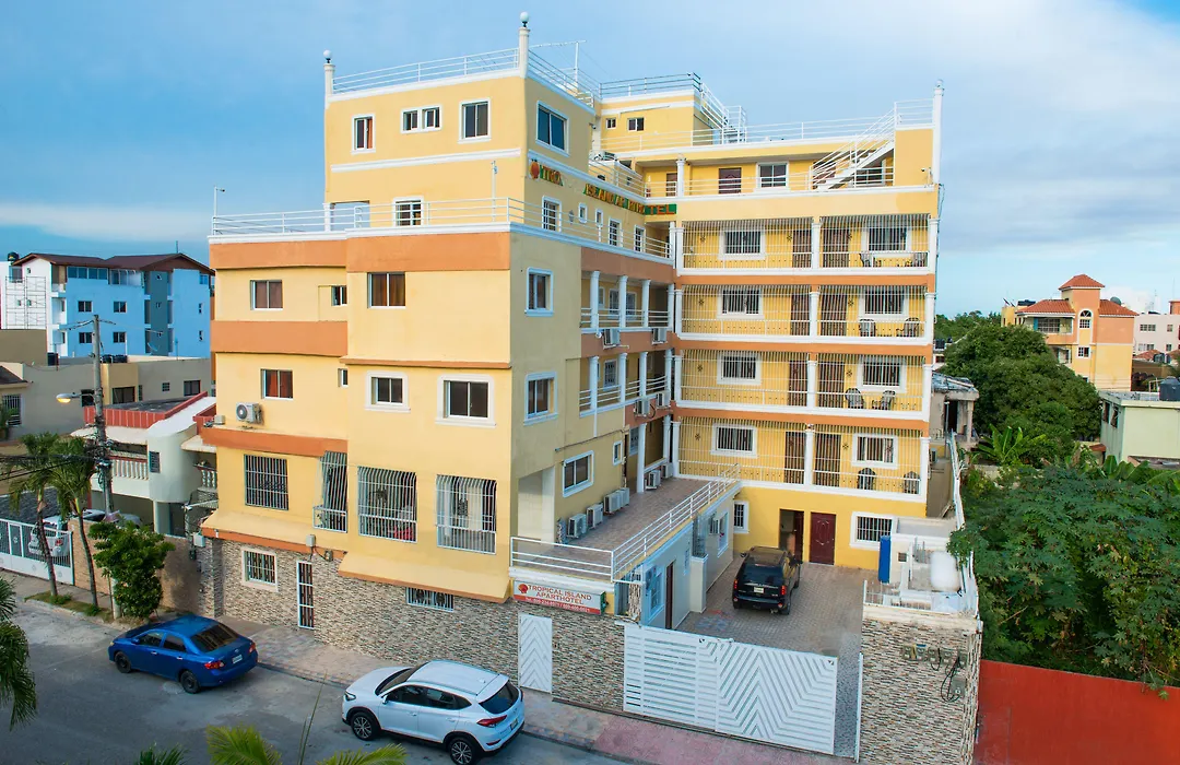 Tropical Island Apartahotel-1