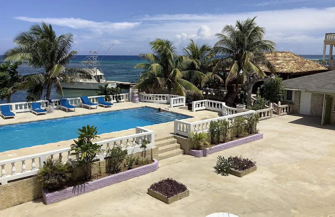 Cariblue Hotel & Scuba Resort-1