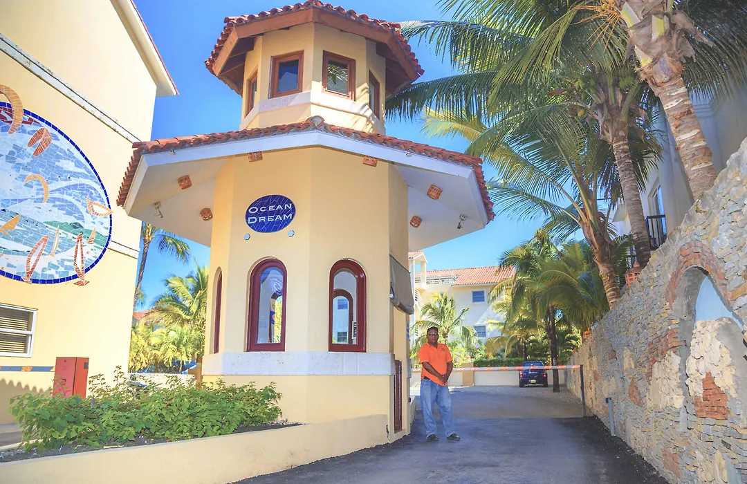 Hummingbird Hotel Cabarete-1