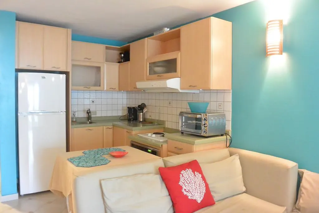 Cozy Beachfront Studio-1