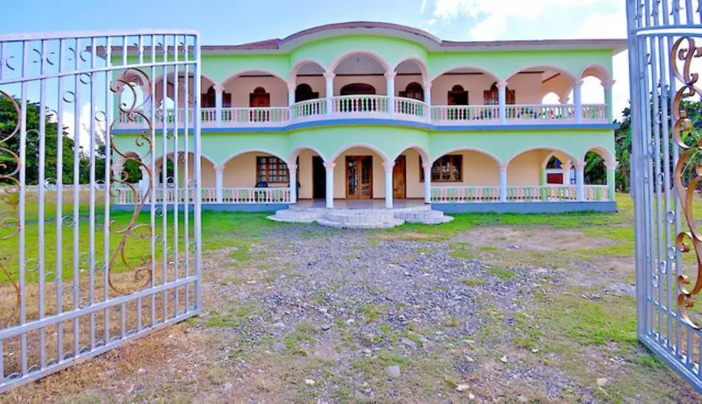 Dolphin Bay Yoga Guest House-1