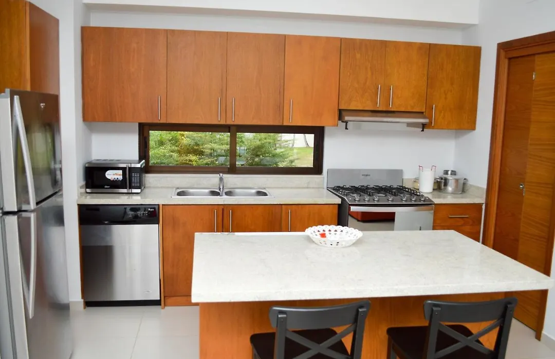 Los Cocos Residences-1