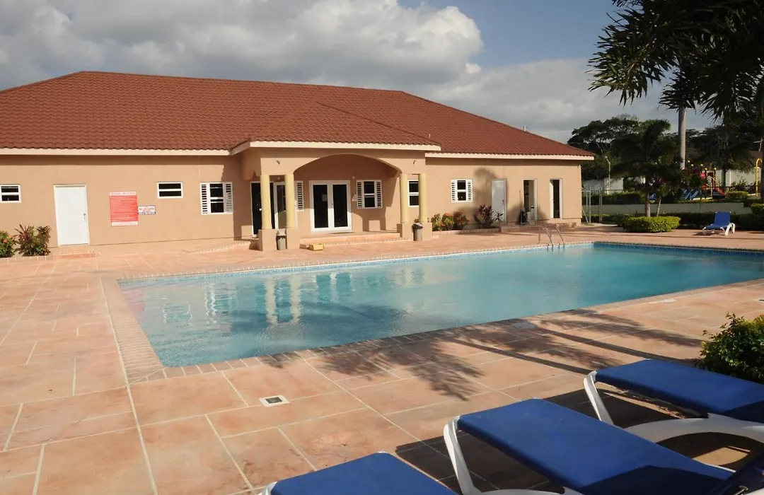 Ochi Rios Drax Hall 3 Bed Sleeps 7 Exquisitely Fully Furnished Accommodations-1