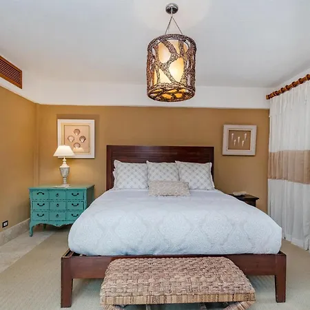 Private Luxury Villa With Staff & Pool-3