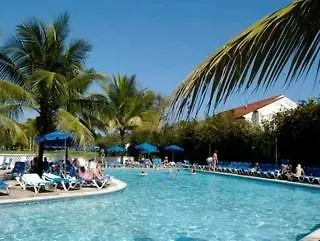 Fun Tropicale Beach Resort-2