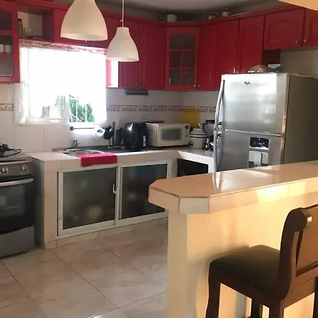 Centrico Con Wifi, Cocina Con Gas Y Luz Incluido La Romana-2