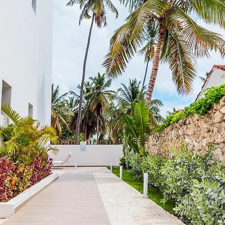Private Picuzzi In New Penthouse Los Corales, 403-3