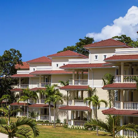 Luxury Apartment, Ocean Views And Beach Access-3