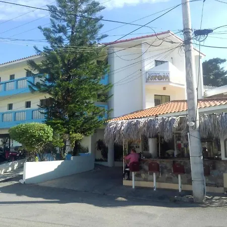 Chippi Chippi'S Private 2 Bedroom Condo At Hotel Plaza Europa-3