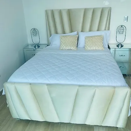 Vista Al Mar Habitacion Privada Coral En Malecon Santo Domingo 1-829-343-1001-3