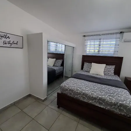 Aguadilla Sunrise Apt With Ac Wifi 8 Minute Walk From Crashboat Beach-2
