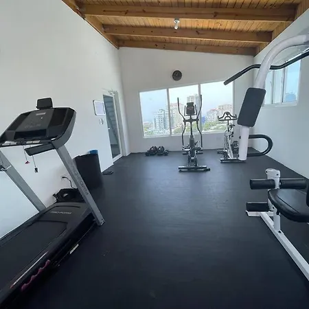 City View 2Br Downtown Stylish Sleeps 4 +Wifi+ Gym-3
