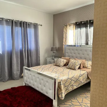 Villa Con Piscina Y Jacuzzi En Punta Cana-2