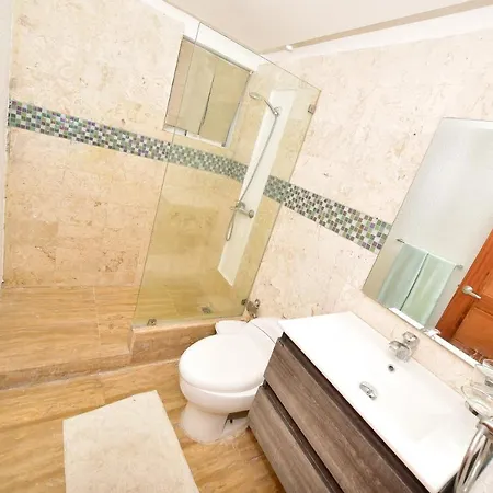 Serviced Apt. ‖ Pool, Beach, Gym, Balcony & Netflix-3