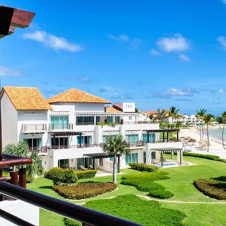 Ileverde A32 - Beachfront Condo-3