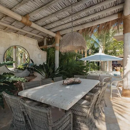 Luxurious Fully-Staffed Villa With Amazing View In Exclusive Golf & Beach Resort-3