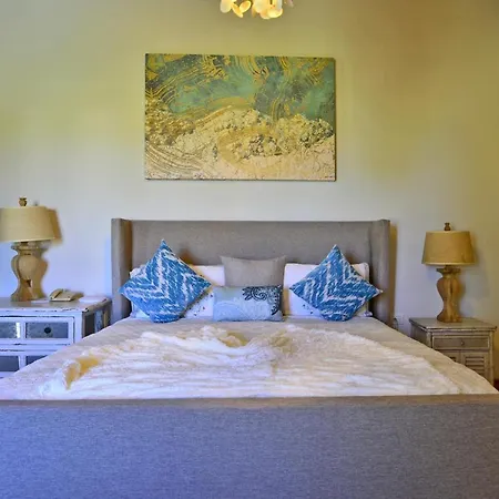 Ocean And Golf View 5-Bedroom Villa With Unique Tropical Style-3