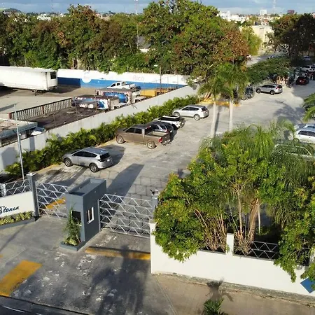 Bright & Lovely,2-Bedroms Condominium, Free Parking, Beach At 11 Minutes-3