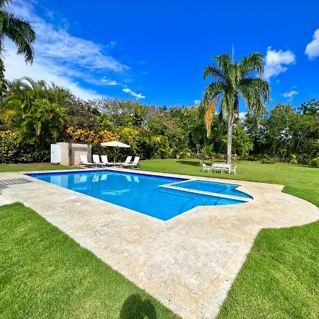 Four Bedrooms Family Luxury Villa-3