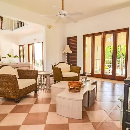 Six Bedroom Family Villa-3