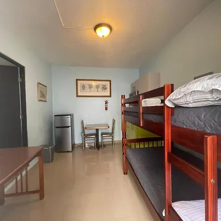 Laguna Unit 5, Private Studio Near Beach-Full Bath, K'Ette, Sleeps 2-3